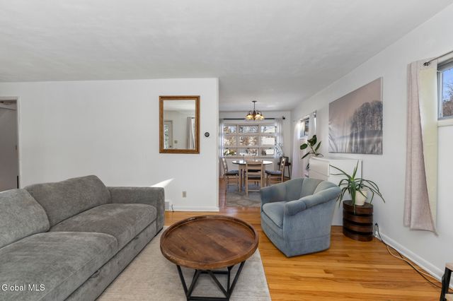 2318 Plum Street, Niskayuna, NY 12309