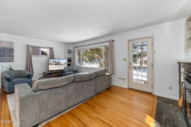 2318 Plum Street, Niskayuna, NY 12309