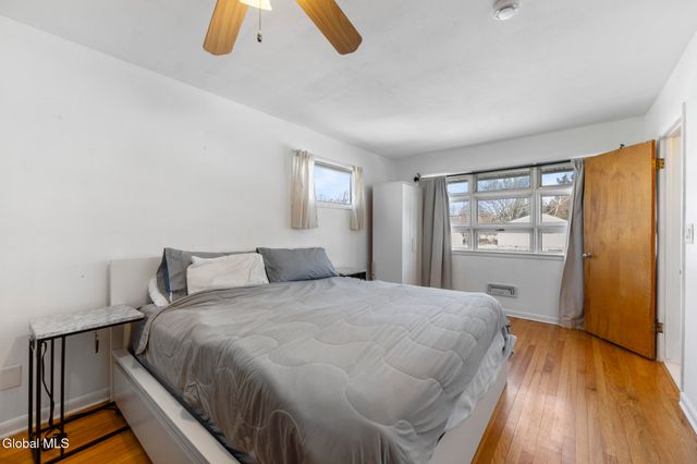 2318 Plum Street, Niskayuna, NY 12309