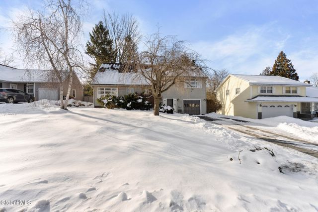 2318 Plum Street, Niskayuna, NY 12309