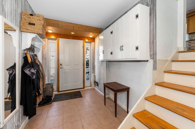 2318 Plum Street, Niskayuna, NY 12309