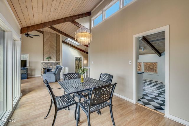 111 Tree Top Lane 111, Johnson City, TN 37601