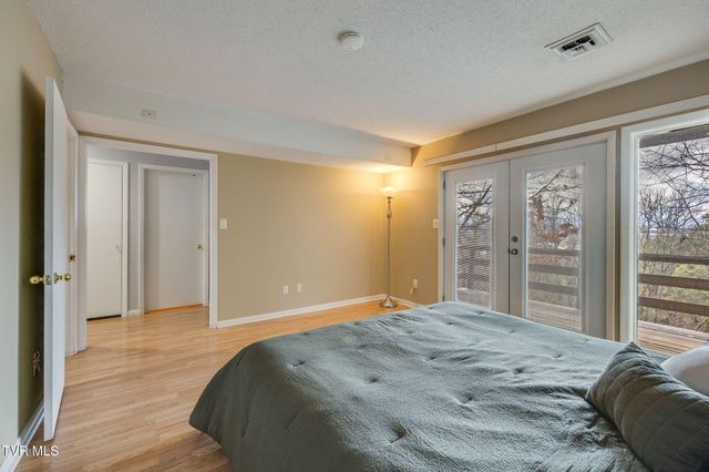 111 Tree Top Lane 111, Johnson City, TN 37601