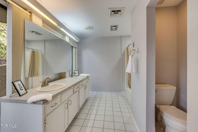 111 Tree Top Lane 111, Johnson City, TN 37601