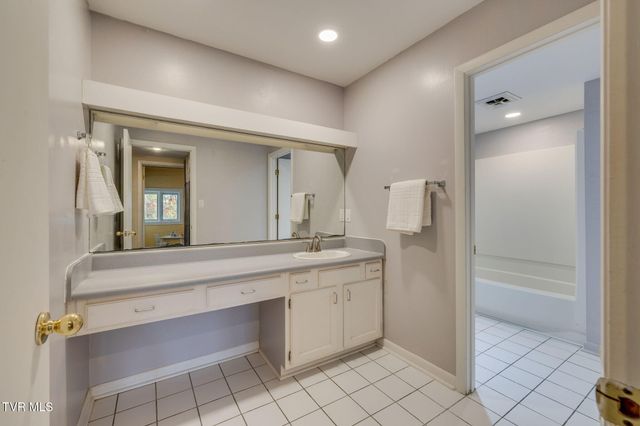 111 Tree Top Lane 111, Johnson City, TN 37601