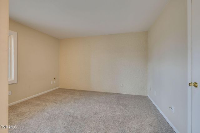 111 Tree Top Lane 111, Johnson City, TN 37601