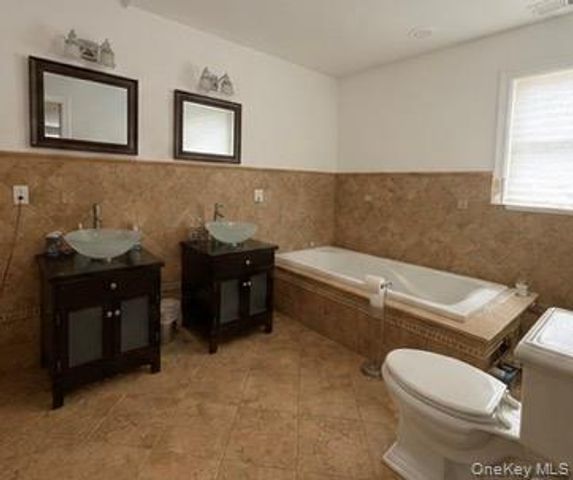 424 Bellevue Avenue, Yonkers, NY 10703