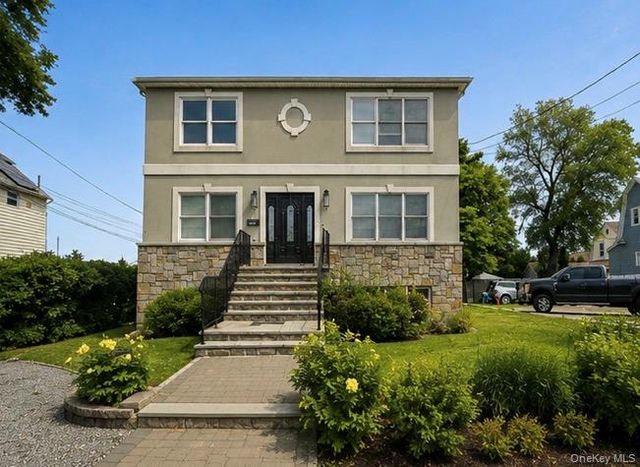 424 Bellevue Avenue, Yonkers, NY 10703