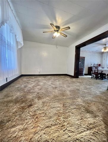 539 Pine St, Mt Pleasant Boro, PA 15666