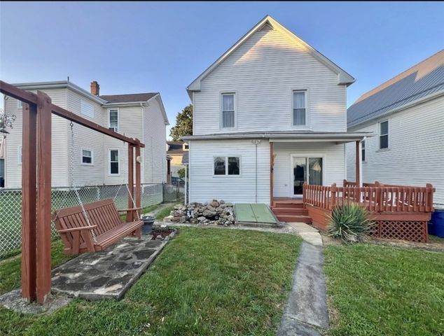539 Pine St, Mt Pleasant Boro, PA 15666