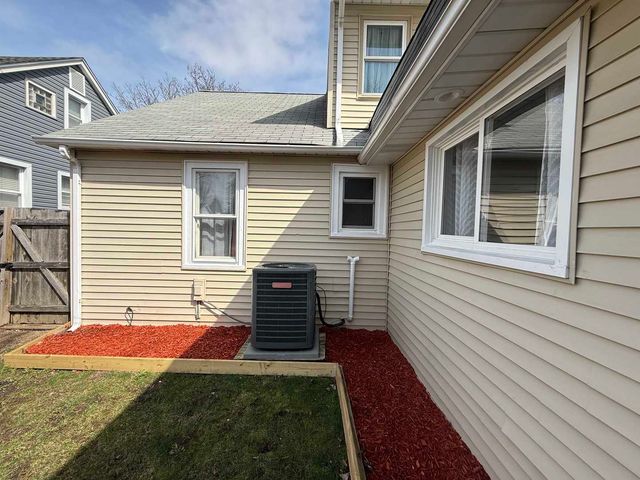 1010 Osmond Avenue, Antioch, IL 60002