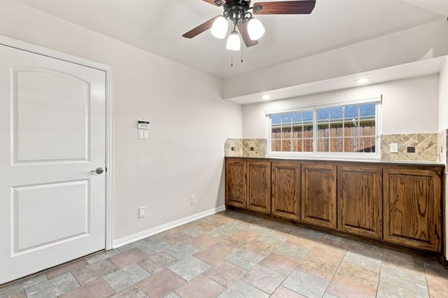 1550 Oak Creek Drive, Lewisville, TX 75077