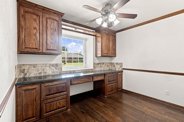 1550 Oak Creek Drive, Lewisville, TX 75077