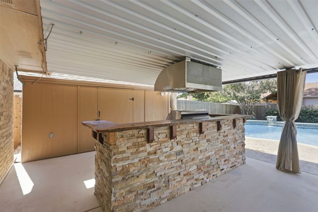 1550 Oak Creek Drive, Lewisville, TX 75077
