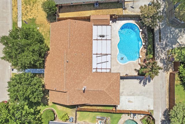 1550 Oak Creek Drive, Lewisville, TX 75077