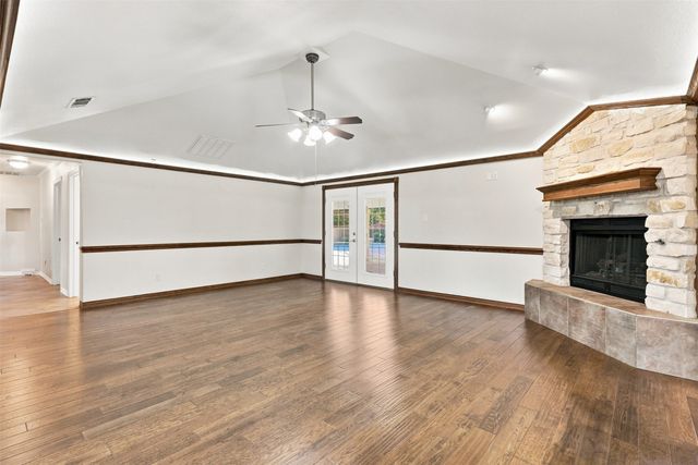 1550 Oak Creek Drive, Lewisville, TX 75077