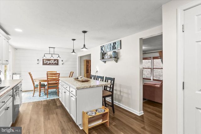 3175 W COLLEGE AVE, York, PA 17408