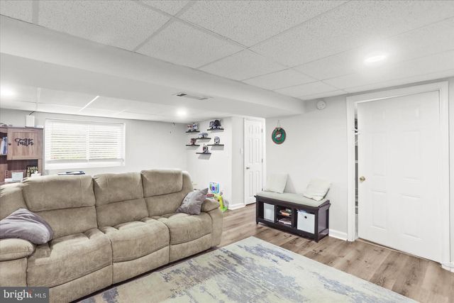 3175 W COLLEGE AVE, York, PA 17408