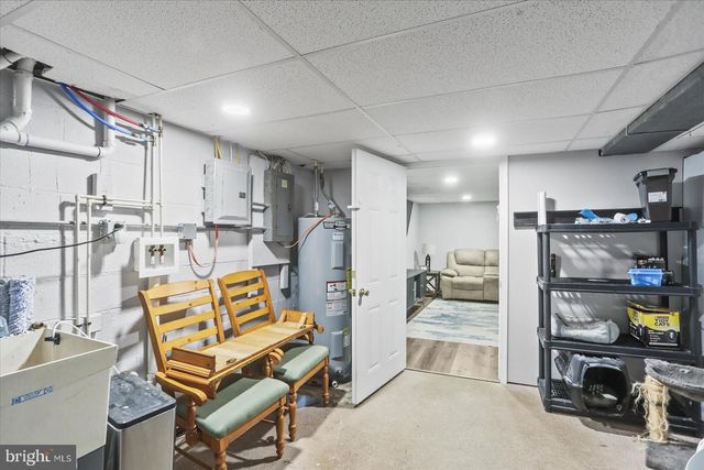 3175 W COLLEGE AVE, York, PA 17408