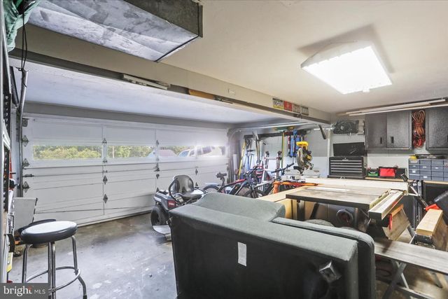 3175 W COLLEGE AVE, York, PA 17408