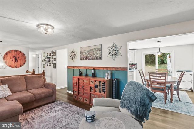 3175 W COLLEGE AVE, York, PA 17408