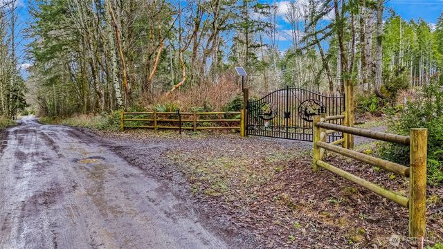 12815 154th Avenue NW, Gig Harbor, WA 98329