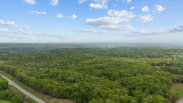 0 Indian Creek Rd, Mc Ewen, TN 37101