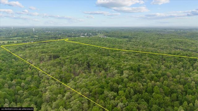 0 Indian Creek Rd, Mc Ewen, TN 37101