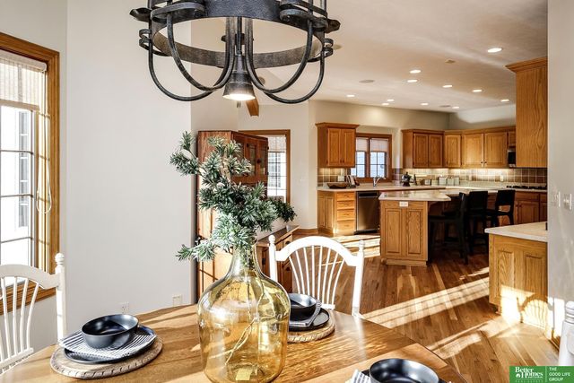 13309 Nicholas Street, Omaha, NE 68154