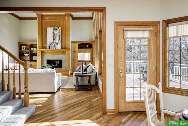 13309 Nicholas Street, Omaha, NE 68154