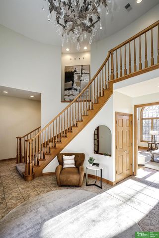 13309 Nicholas Street, Omaha, NE 68154