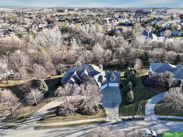 13309 Nicholas Street, Omaha, NE 68154