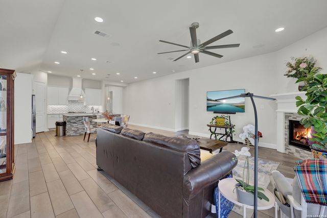 415 Bridle, New Braunfels, TX 78132