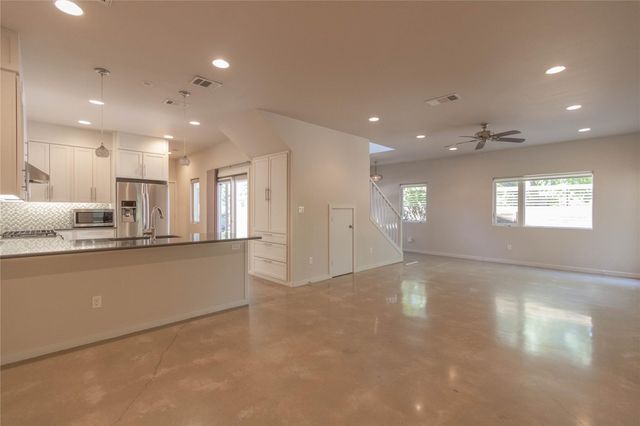 1702 Forest Hill DR A, Austin, TX 78745