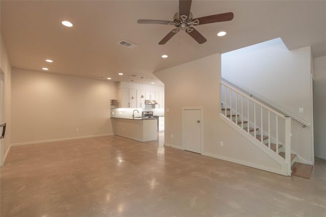 1702 Forest Hill DR A, Austin, TX 78745