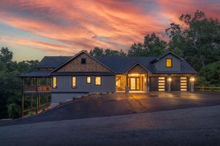 44 Staurolite Mountain Road, Blue Ridge, GA 30513