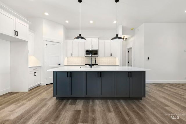 821 23rd Ave E, Jerome, ID 83338