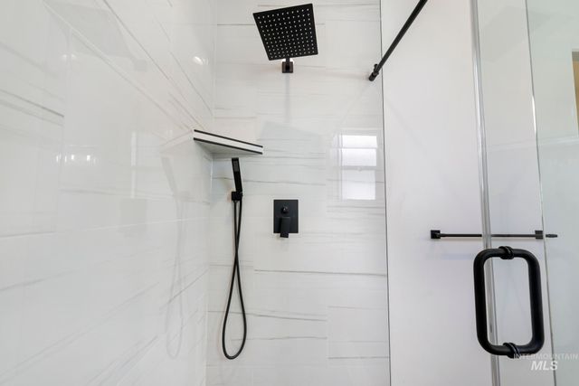 821 23rd Ave E, Jerome, ID 83338