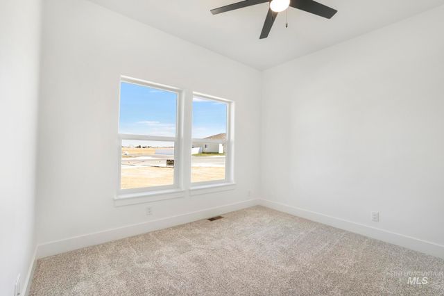 821 23rd Ave E, Jerome, ID 83338