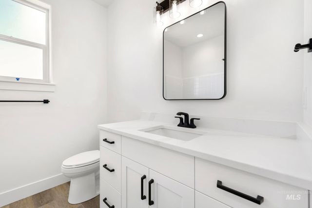 821 23rd Ave E, Jerome, ID 83338