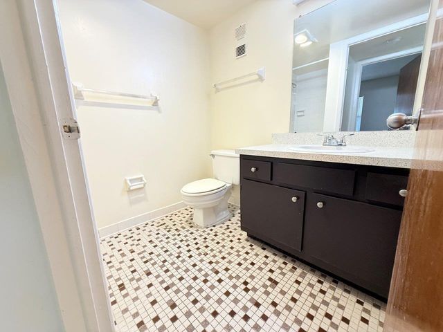 3301 58TH AVENUE S 512, St Petersburg, FL 33712