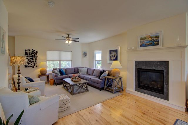 307 Rye Circle, South Burlington, VT 05403