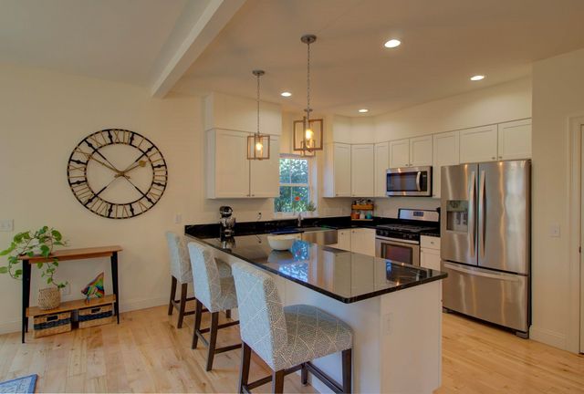 307 Rye Circle, South Burlington, VT 05403