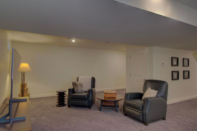 307 Rye Circle, South Burlington, VT 05403