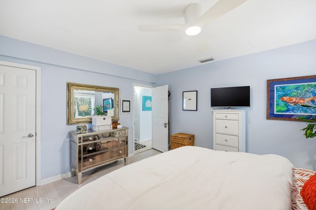 926 6TH Avenue N, Jacksonville Beach, FL 32250