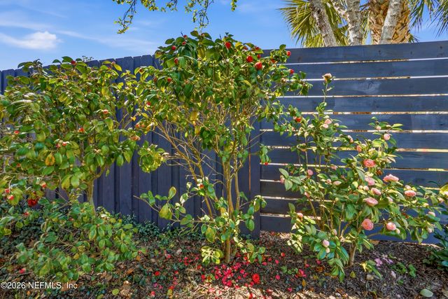 926 6TH Avenue N, Jacksonville Beach, FL 32250