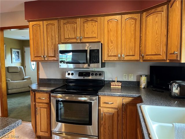 54837 High Ridge Road, Bellaire, OH 43906