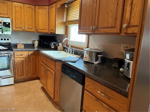 54837 High Ridge Road, Bellaire, OH 43906