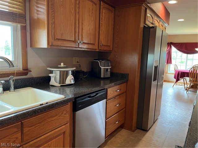 54837 High Ridge Road, Bellaire, OH 43906