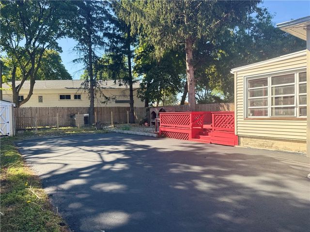 19 Mcguckin Street, Rochester, NY 14611